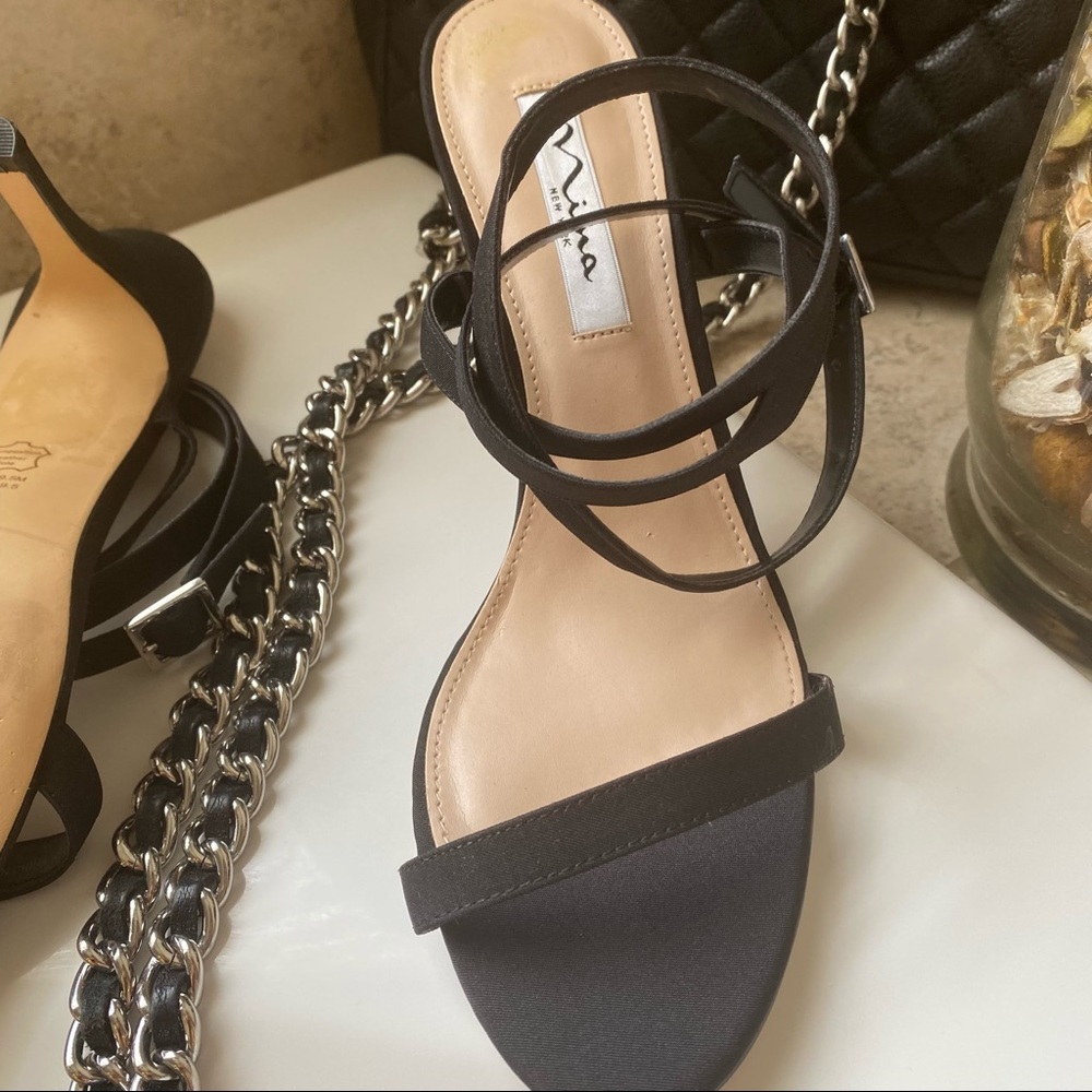 NINA PUMPS STRAPPY HEELS SIZE 9.5